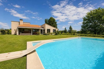 /international/fr/riberac-aquitaine-310107709353/