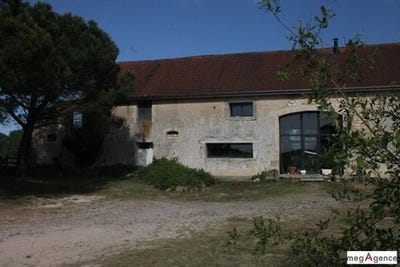 /international/fr/neufchatel-en-saosnois-pays-de-la-loire-310108595741/