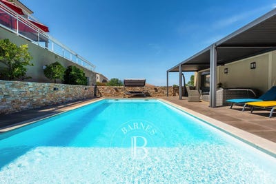 /international/fr/biguglia-corsica-310109280484/