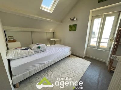 /international/fr/bourges-centre-val-de-loire-310107815959/