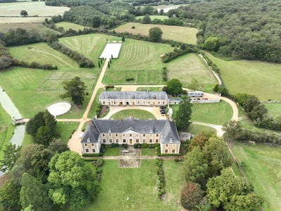 /international/fr/sable-sur-sarthe-pays-de-la-loire-310110358662/
