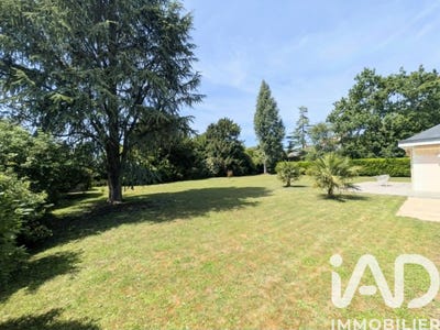 /international/fr/fondettes-centre-val-de-loire-310108182057/