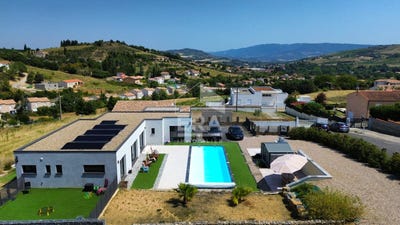 /international/fr/limoux-languedoc-roussillon-310106512329/