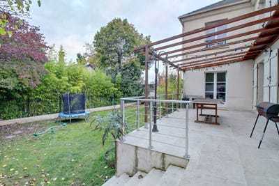 /international/fr/poissy-ile-de-france-310100859666/