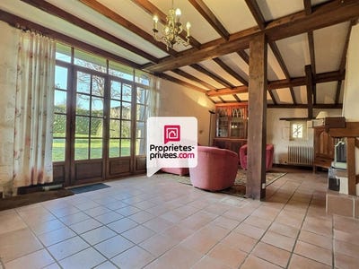 /international/fr/chateau-l-eveque-aquitaine-310107838832/