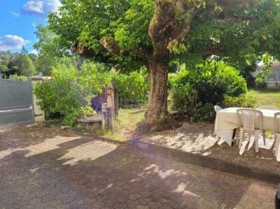 /international/fr/castelnau-de-medoc-aquitaine-310100795816/