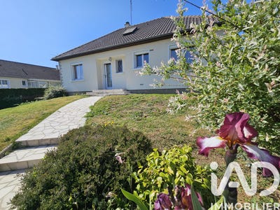 /international/fr/connerre-pays-de-la-loire-310108003310/