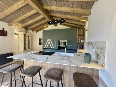/international/fr/bourg-saint-maurice-rhone-310099315208/