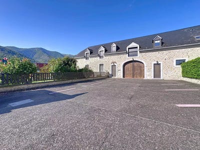/international/fr/lourdes-midi-pyrenees-310103224277/