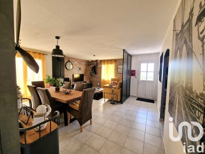 /international/fr/la-chapelle-hermier-pays-de-la-loire-310100955841/