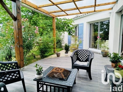 /international/fr/saint-sulpice-d-arnoult-charente-310099613745/