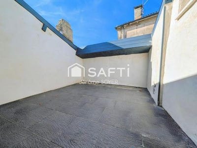 /international/fr/cabannes-provence-alpes-cote-d-azur-310105946509/