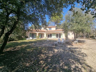 /international/fr/regusse-provence-alpes-cote-d-azur-310108527080/