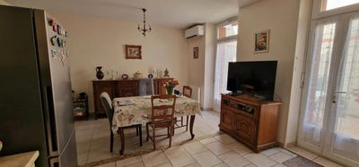 /international/fr/lezignan-corbieres-languedoc-roussillon-310107970267/