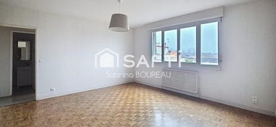 /international/fr/niort-charente-310106778792/