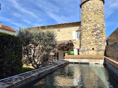 /international/fr/carpentras-provence-alpes-cote-d-azur-310101252460/
