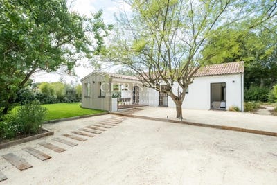 /international/fr/les-portes-en-re-charente-310101250097/?lang=en