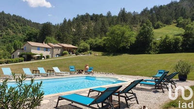 /international/fr/beaumont-en-diois-rhone-310103606234/