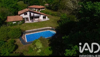 /international/fr/heugas-aquitaine-310107625786/