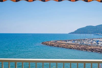 /international/fr/mandelieu-la-napoule-provence-alpes-cote-d-azur-310108466198/