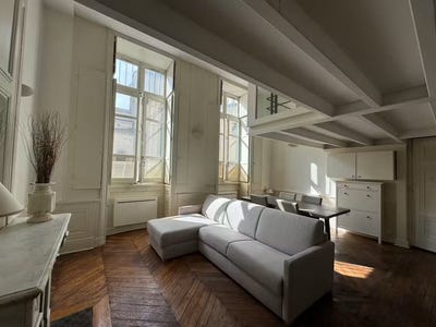 /international/fr/rue-adelaide-perrin-lyon-rhone-310108456484/