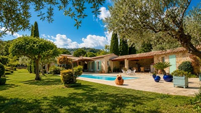 /international/fr/salernes-provence-alpes-cote-d-azur-310108466120/
