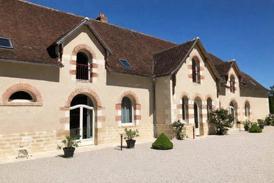/international/fr/loches-centre-val-de-loire-310107649605/