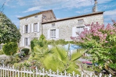 /international/fr/vouleme-charente-310103246332/