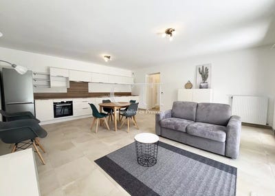 /international/fr/vaison-la-romaine-provence-alpes-cote-d-azur-310099733123/