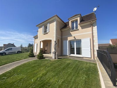 /international/fr/houdan-ile-de-france-310100042969/