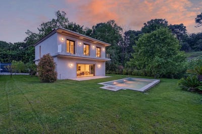 /international/fr/mougins-provence-alpes-cote-d-azur-310108453209/
