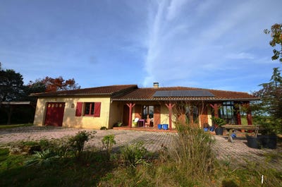 /international/fr/montesquiou-midi-pyrenees-310103732744/