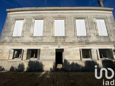 /international/fr/lugon-et-l-ile-du-carnay-aquitaine-310098471011/