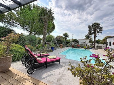 /international/fr/thaire-charente-310108950201/