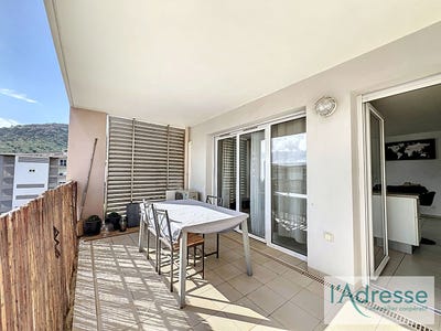 /international/fr/sarrola-carcopino-corsica-310105649228/