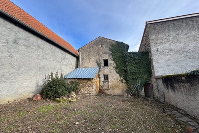 /international/fr/aigueperse-auvergne-310108996605/