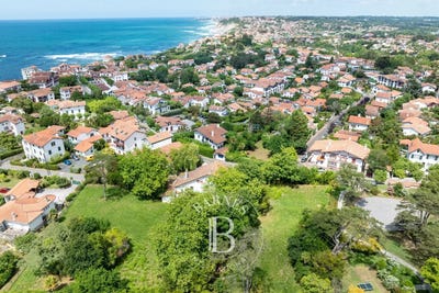 /international/fr/guethary-aquitaine-310109319359/