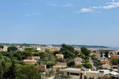 /international/fr/antibes-provence-alpes-cote-d-azur-310109150499/