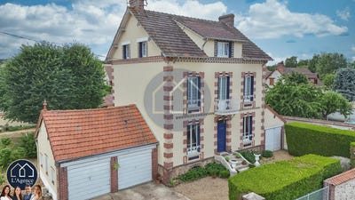 /international/fr/nogent-le-roi-centre-val-de-loire-310100700869/