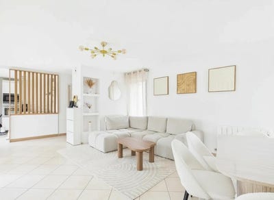 /international/fr/saint-apollinaire-burgundy-310108088989/