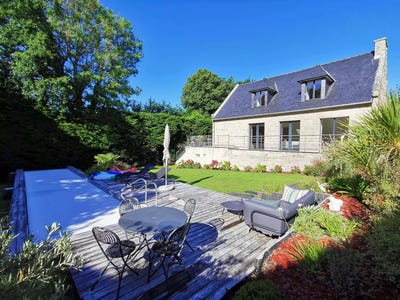/international/fr/dinard-brittany-310100785967/?lang=en