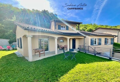/international/fr/porte-des-pierres-dorees-rhone-310108317744/