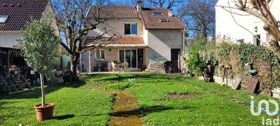 /international/fr/le-plessis-trevise-ile-de-france-310098418316/
