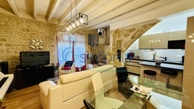 /international/fr/la-calmette-languedoc-roussillon-310105823205/