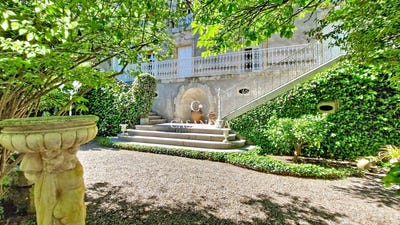 /international/fr/pezenas-languedoc-roussillon-310108928570/