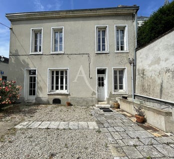 /international/fr/7-rue-porte-au-roi-41400-montrichard-france-montrichard-val-de-cher-centre-val-de-loire-310104466675/