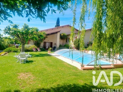/international/fr/l-isle-jourdain-charente-310104446580/