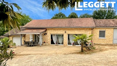 /international/fr/thonac-aquitaine-310108698012/