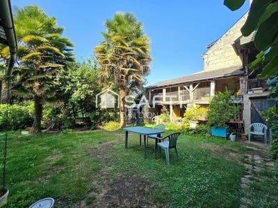 /international/fr/saumur-pays-de-la-loire-310101390993/?lang=en