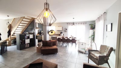 /international/fr/mervans-burgundy-310108836366/